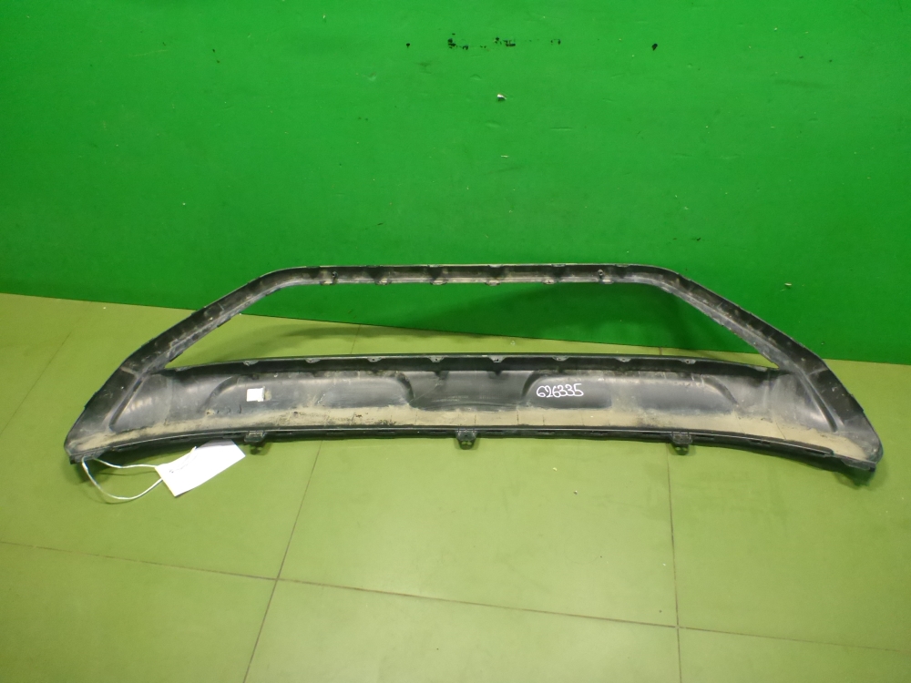 Накладка переднего бампера