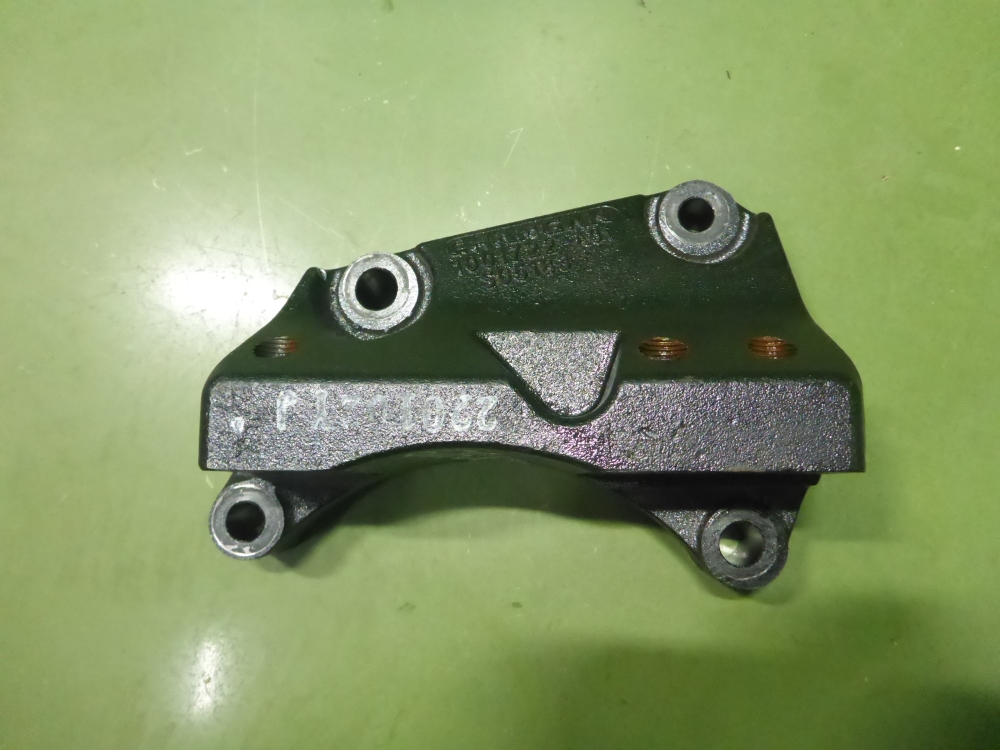 Кронштейн двигателя правый