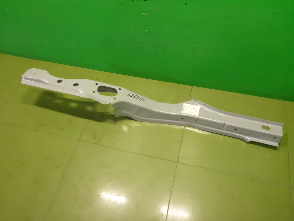 Лонжерон задний правый