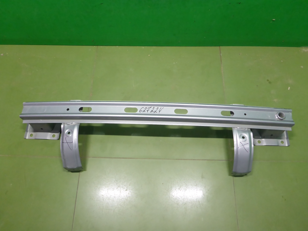 Усилитель заднего бампера