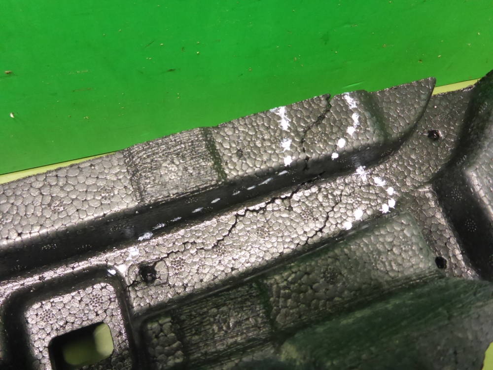 Наполнитель переднего бампера