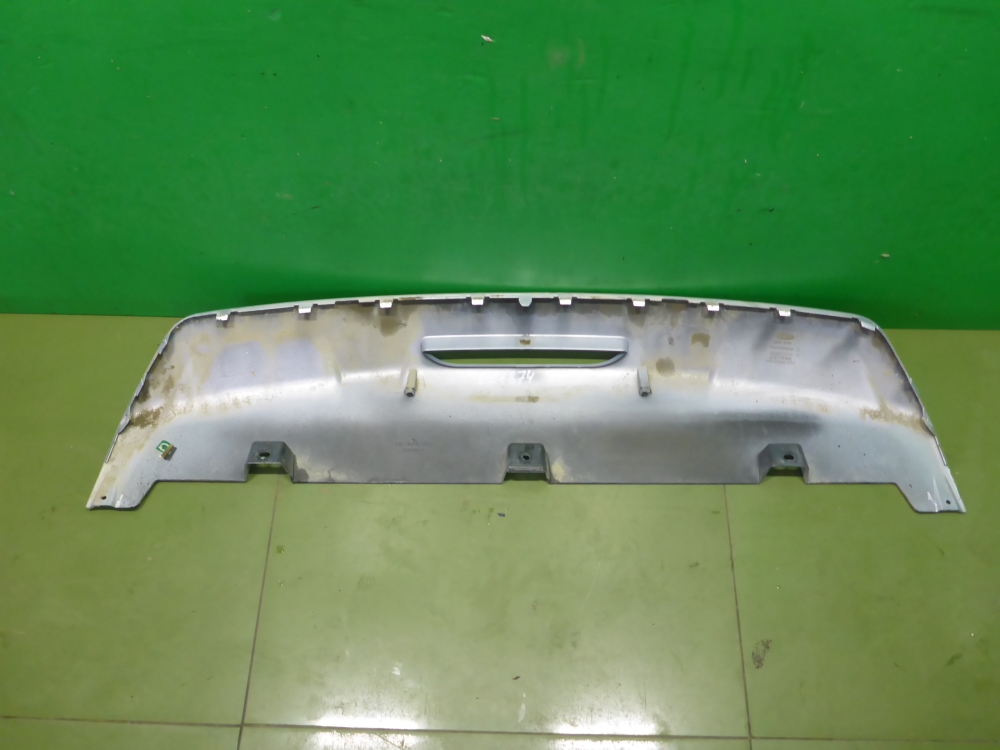 Накладка заднего бампера