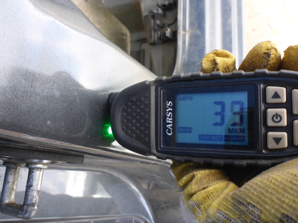 Порог со стойкой левый