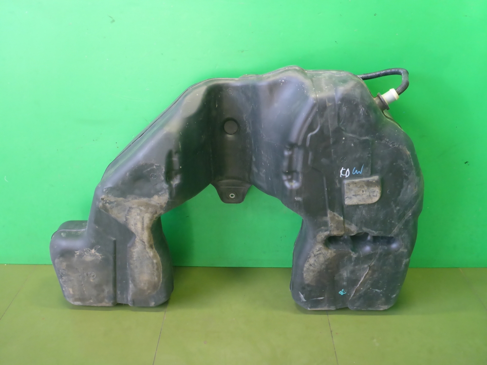 Бак топливный