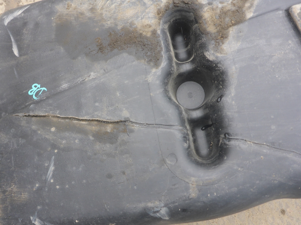 Бак топливный