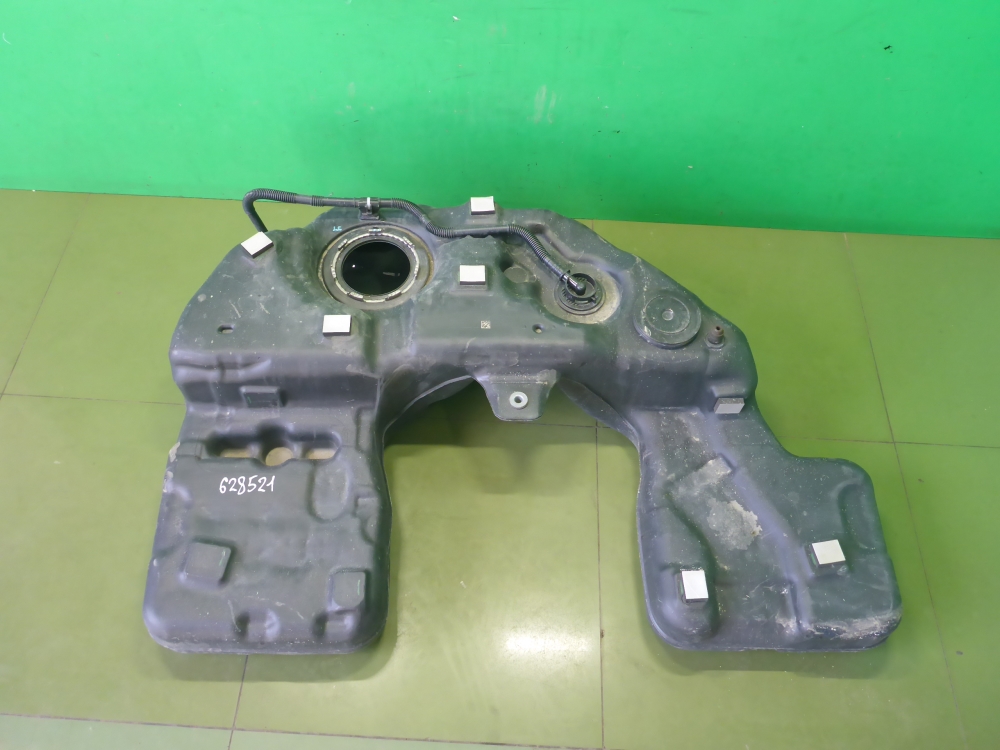 Бак топливный