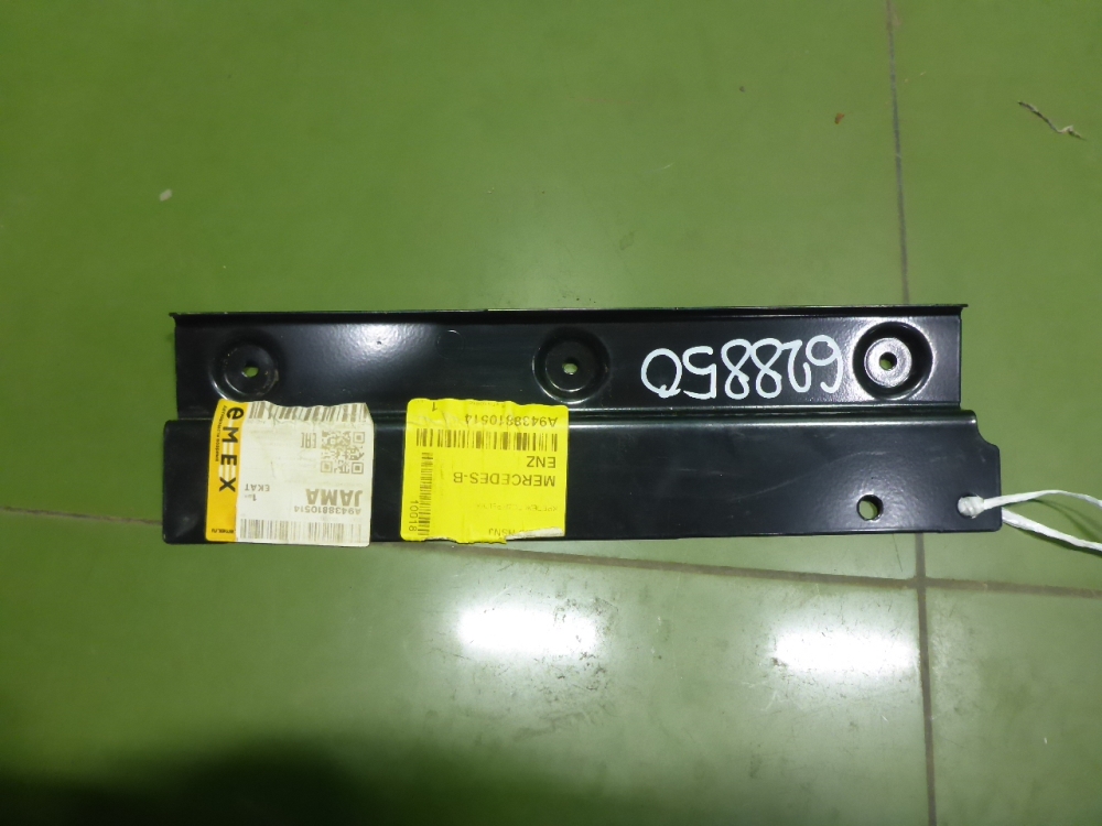 Кронштейн крепления крыла