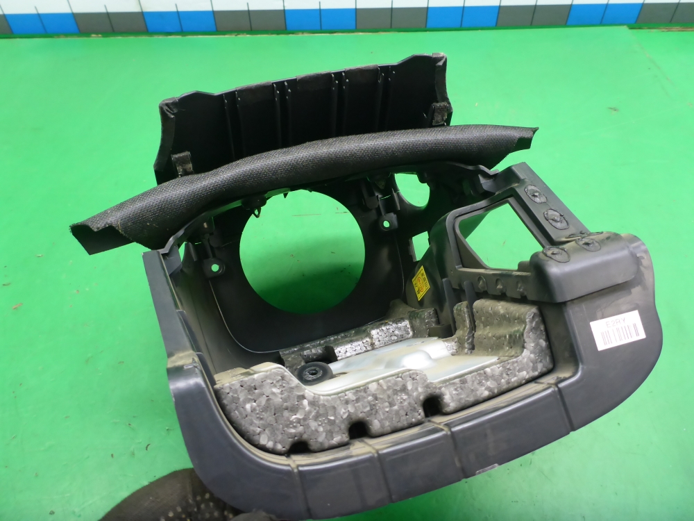 Кожух рулевой колонки