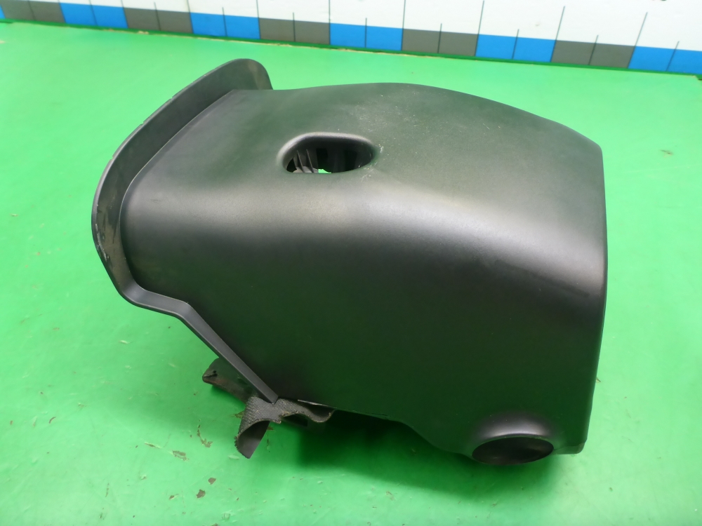 Кожух рулевой колонки