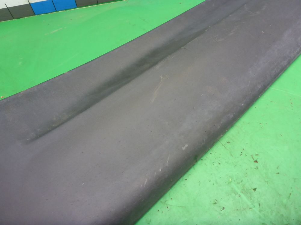 Накладка двери задней правой