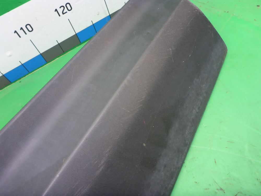 Накладка двери задней правой