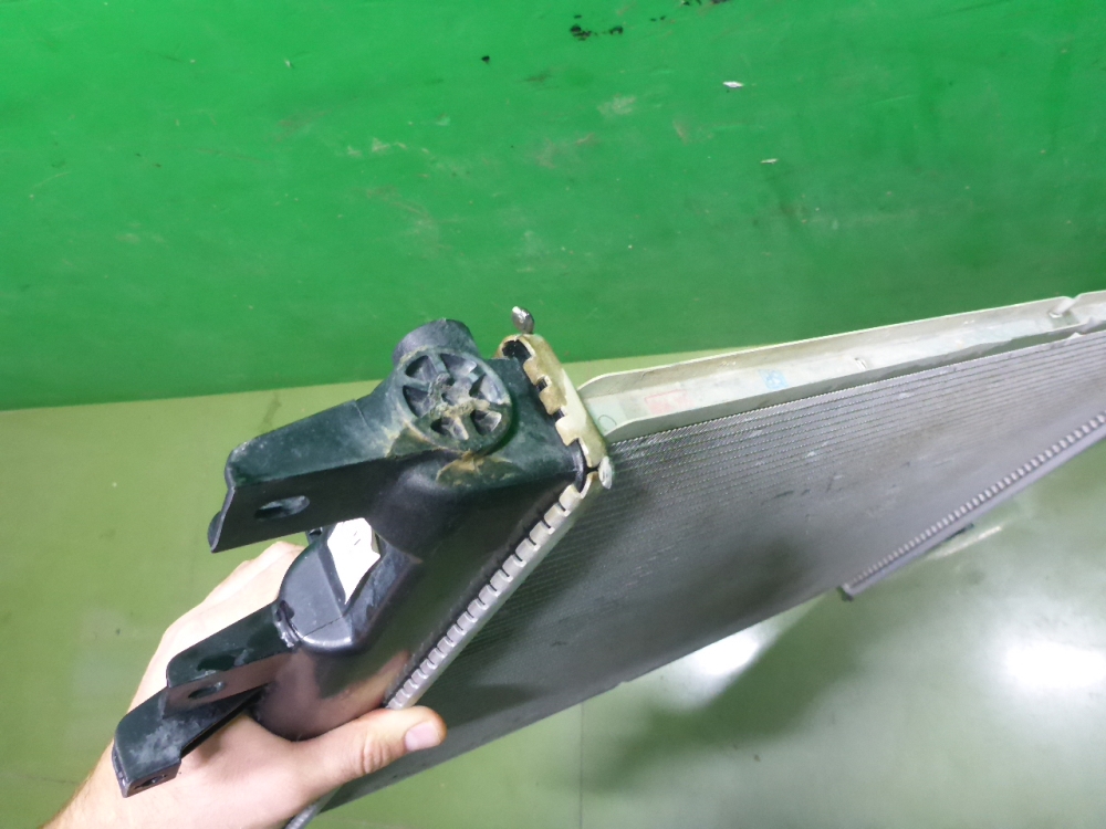 Радиатор охлаждения двигателя основной