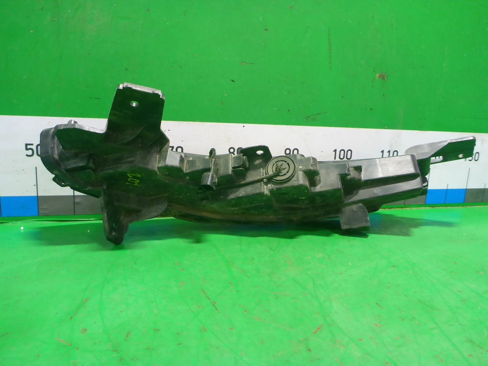 Фара дневного света правая (ходовые огни)