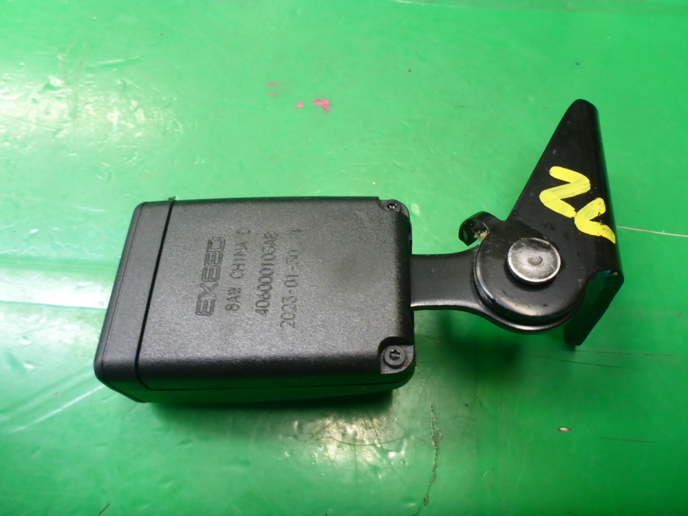 Ответная часть ремня безопасности