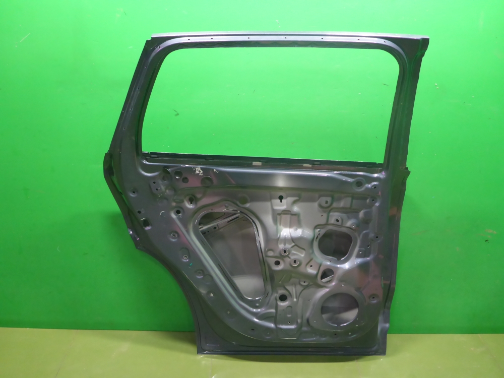 Дверь задняя левая