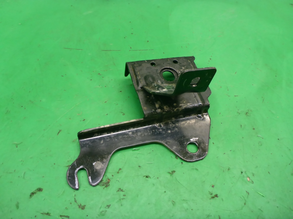 Кронштейн блока ABS (насос)