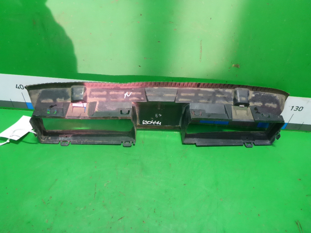 Воздуховод радиатора нижний