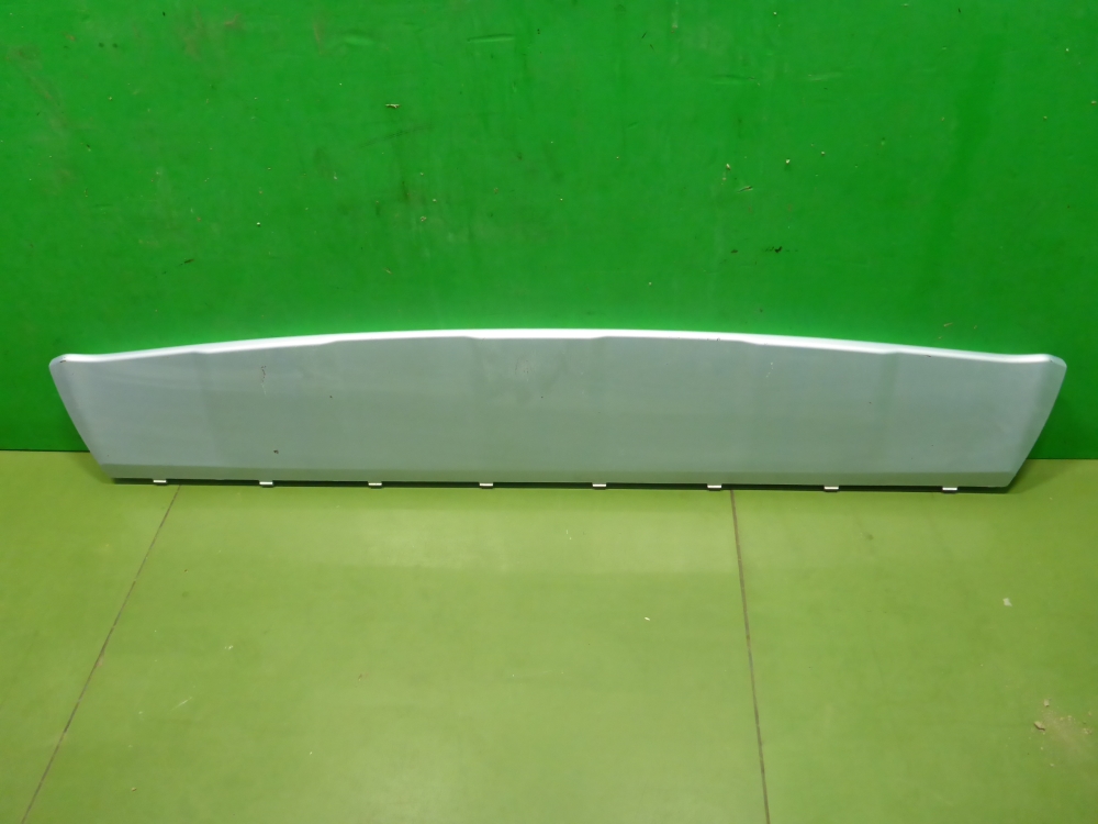 Накладка переднего бампера