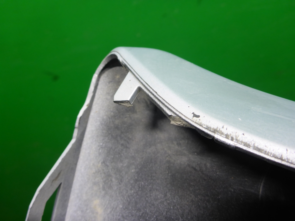 Накладка переднего бампера