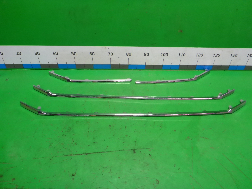 Накладка на решетку радиатора