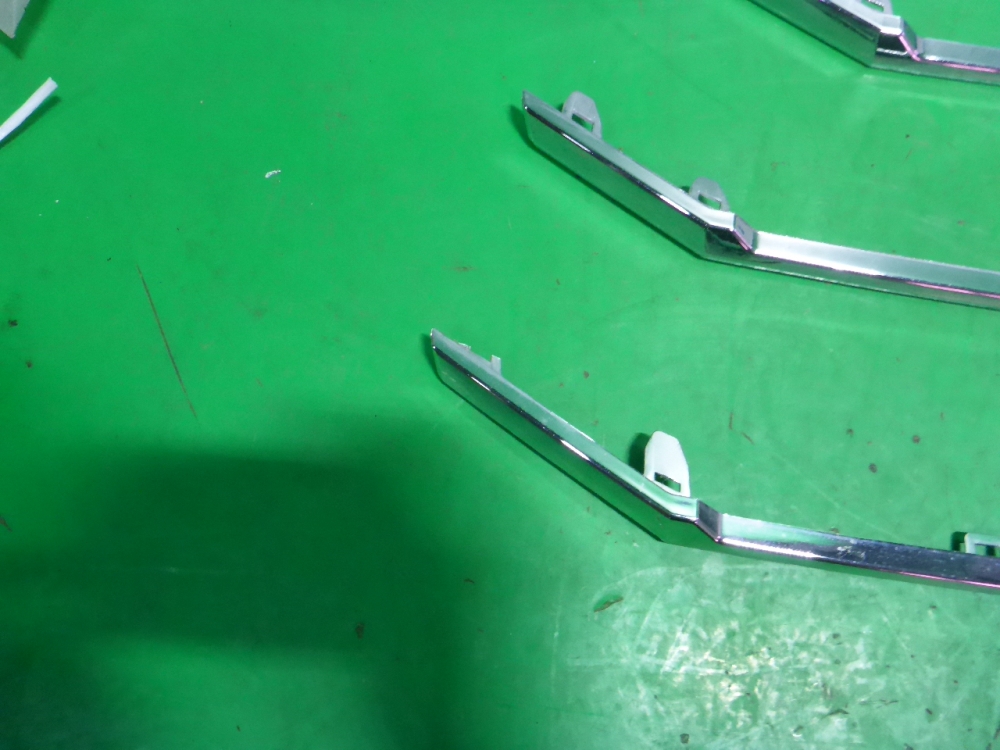 Накладка на решетку радиатора