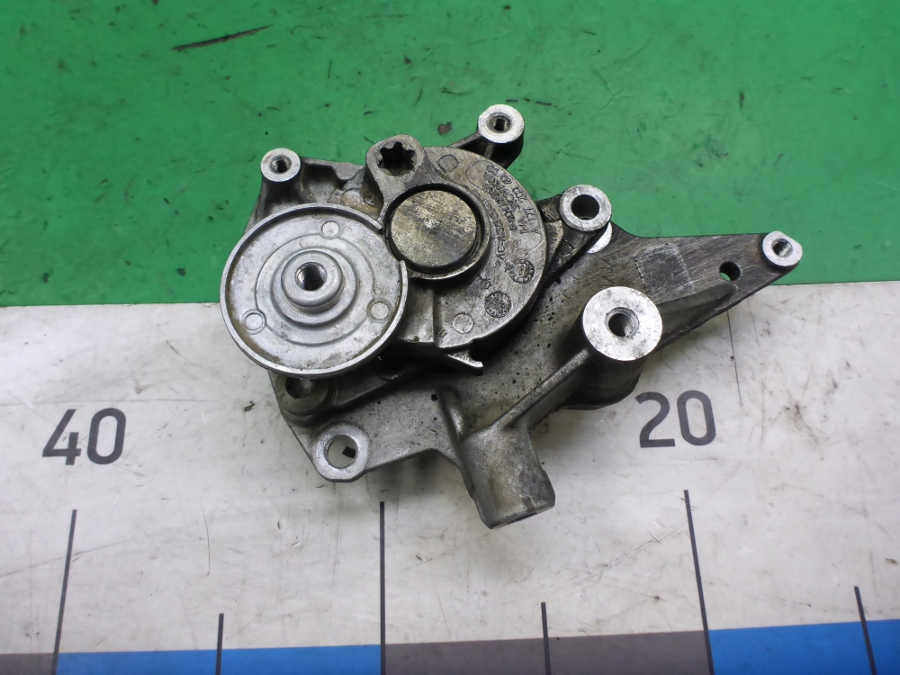 Кронштейн ролика-натяжителя руч. ремня