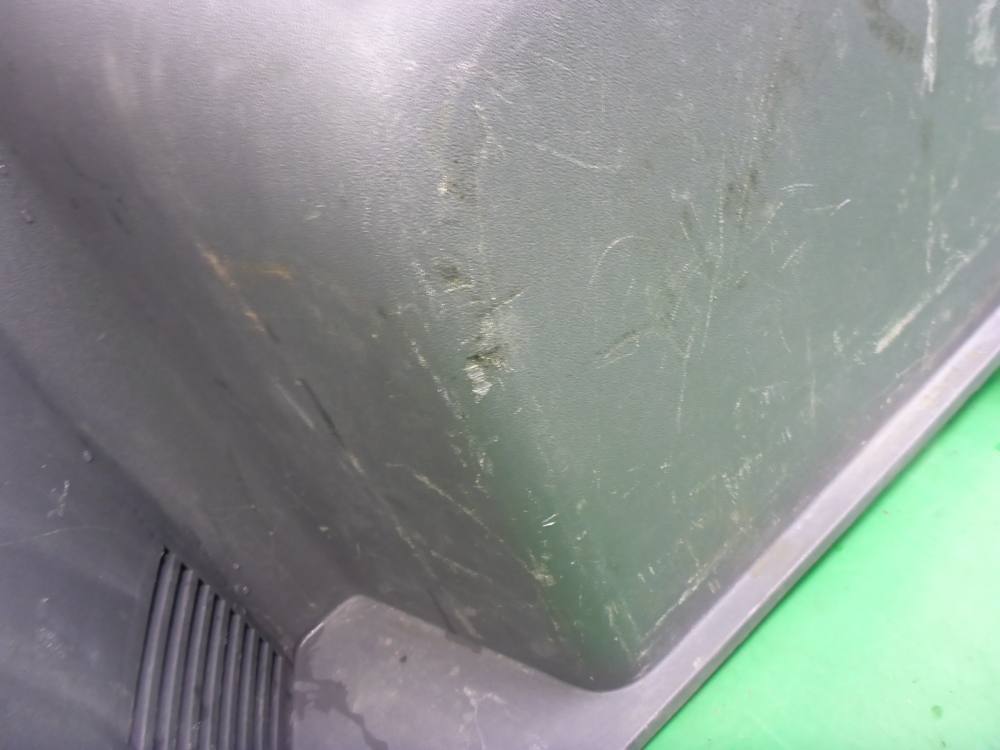 Обшивка багажника