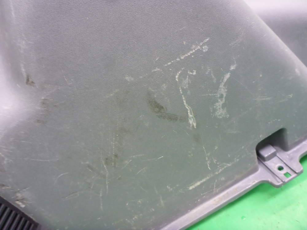 Обшивка багажника