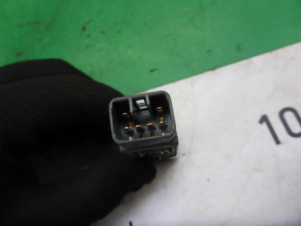 Кнопка обогрева сидений