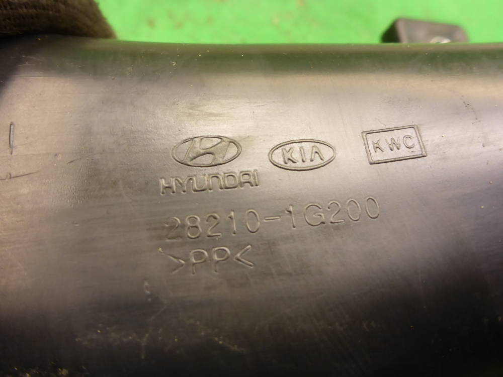 Патрубок воздушного фильтра