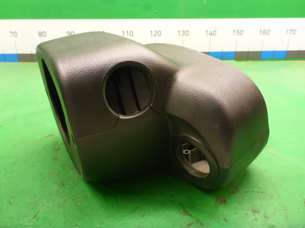 Кожух рулевой колонки