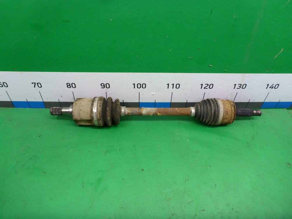 Полуось передняя левая