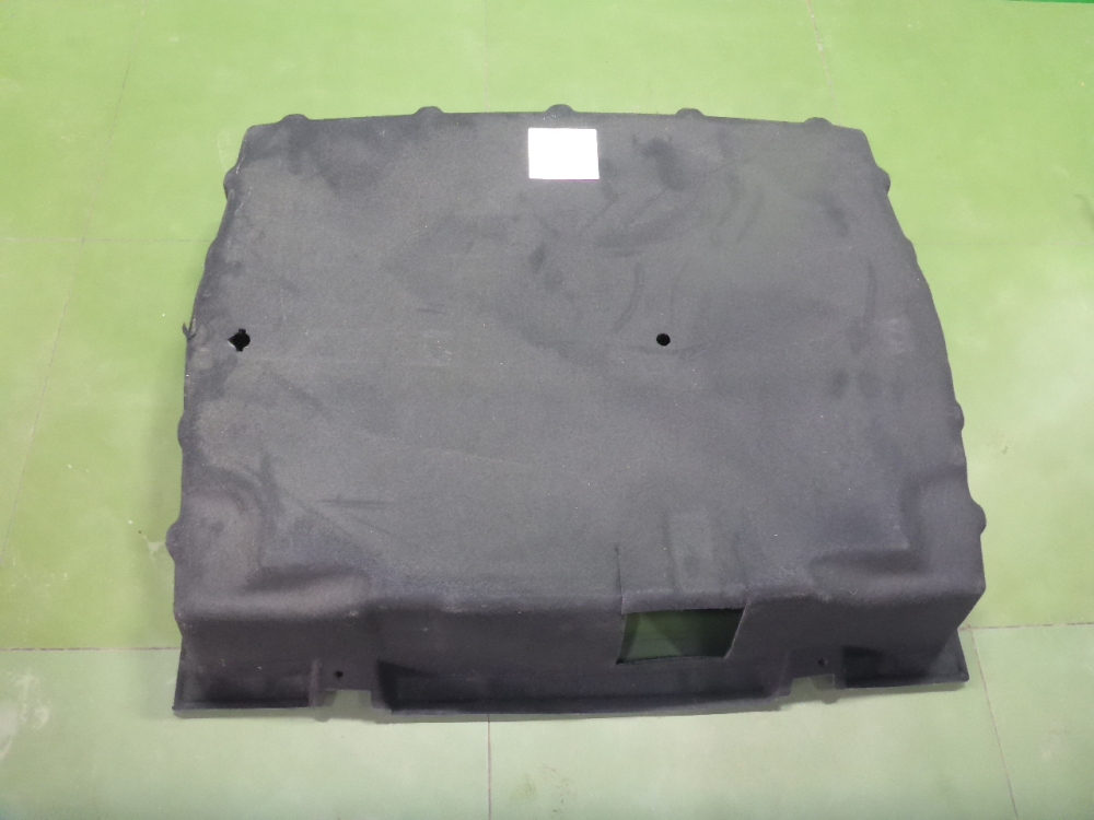 Пол багажника