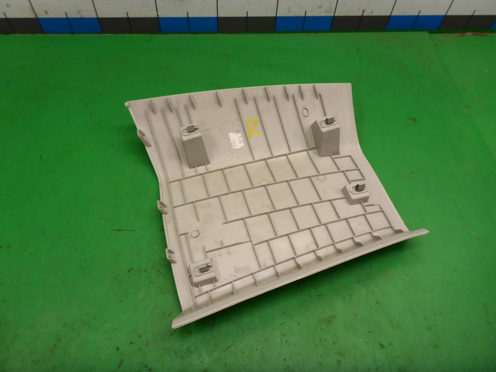 Обшивка стойки