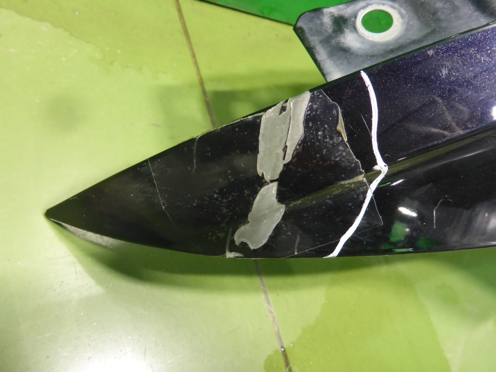 Крыло переднее левое