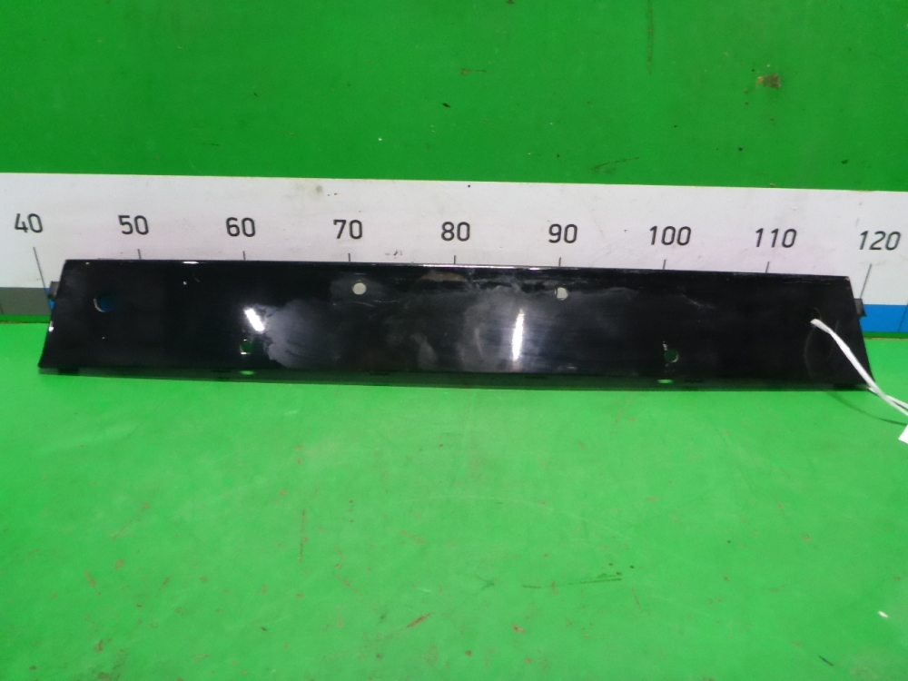 Накладка переднего бампера