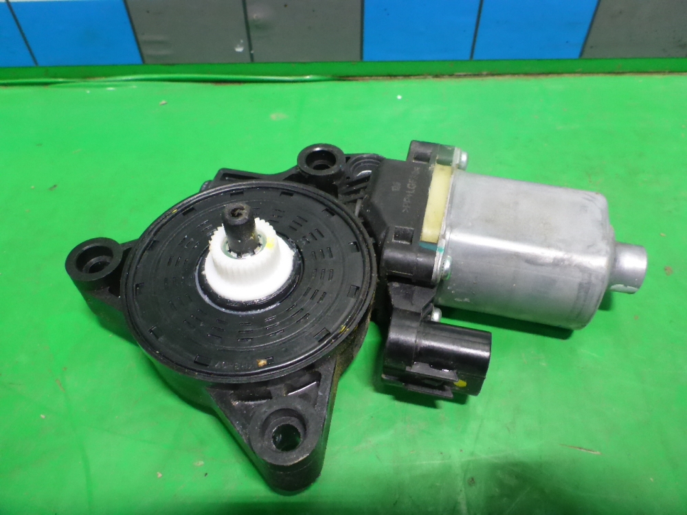 Моторчик стеклоподъемника