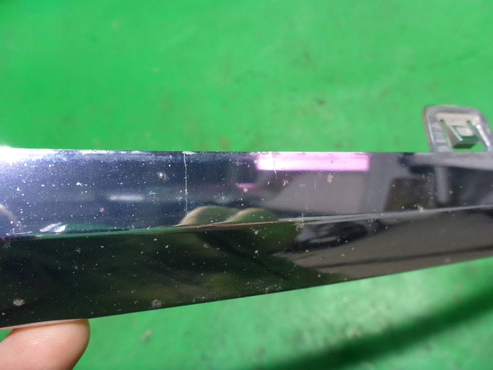 Накладка переднего бампера центральная