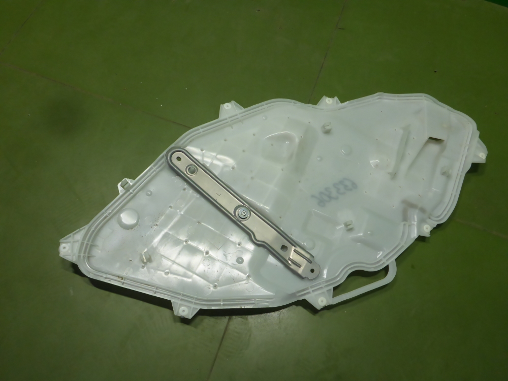 Дверь задняя левая