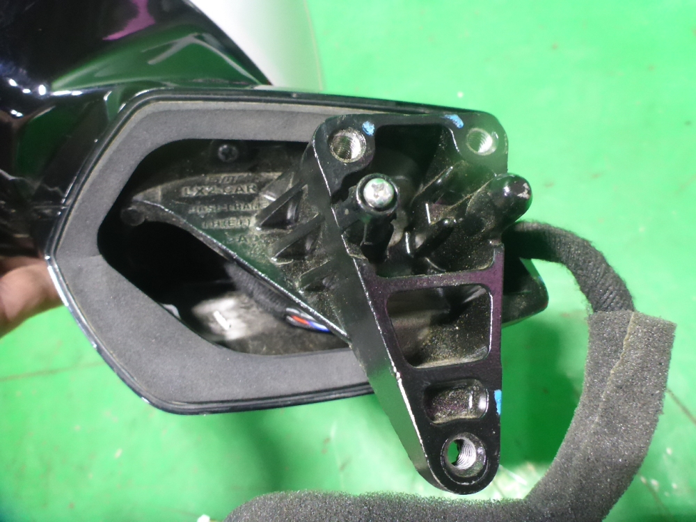 Зеркало левое электрическое