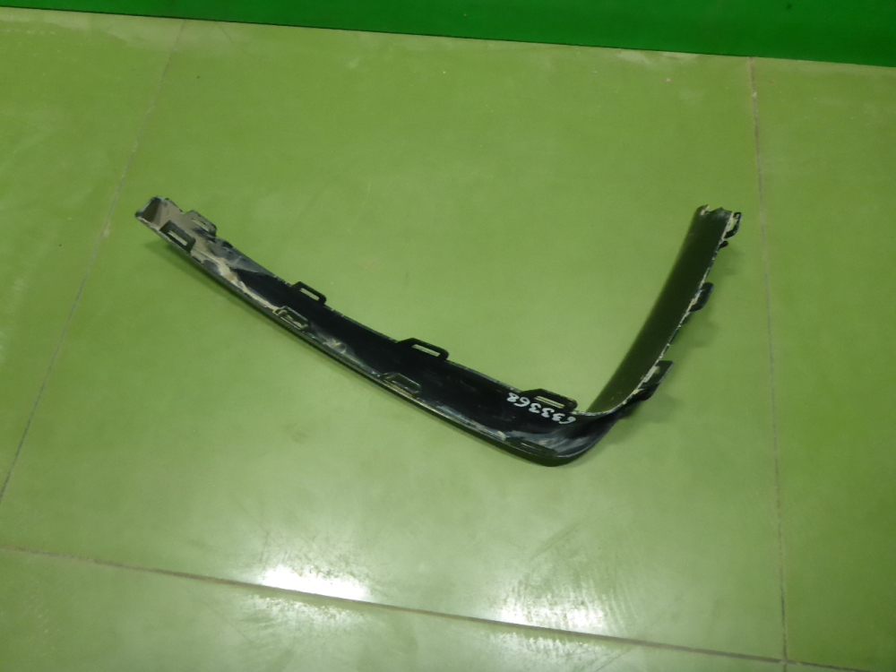 Накладка переднего бампера левая