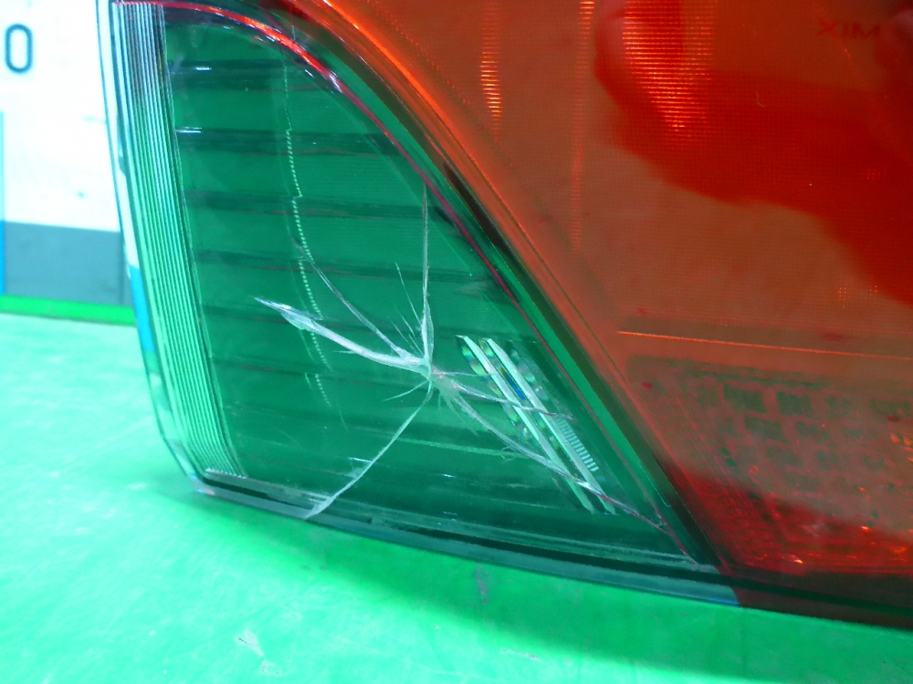 Фонарь задний наружный правый