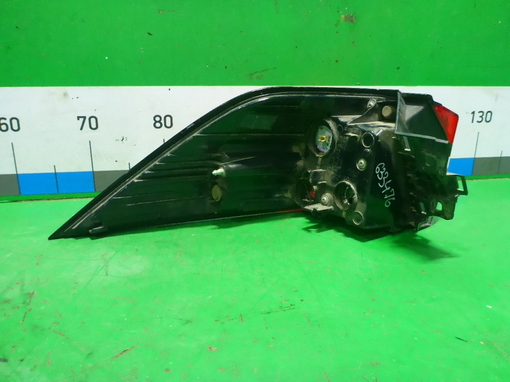 Фонарь задний наружный правый