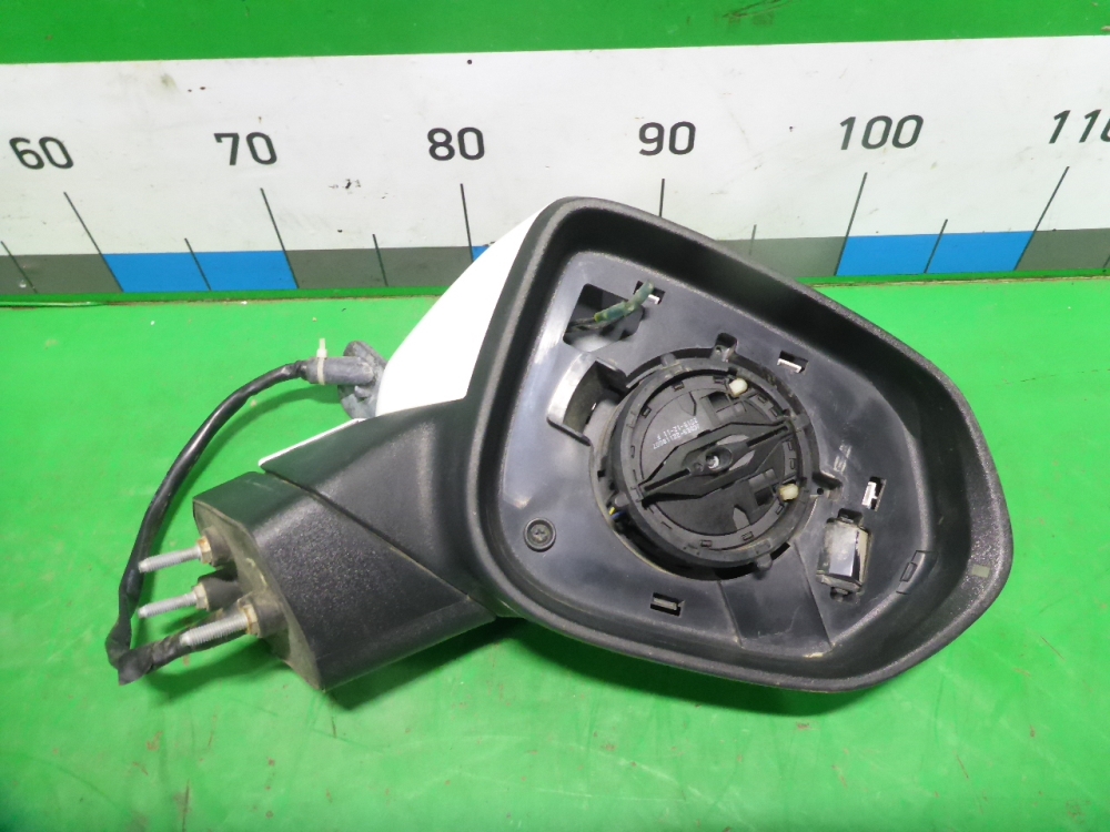 Зеркало правое электрическое