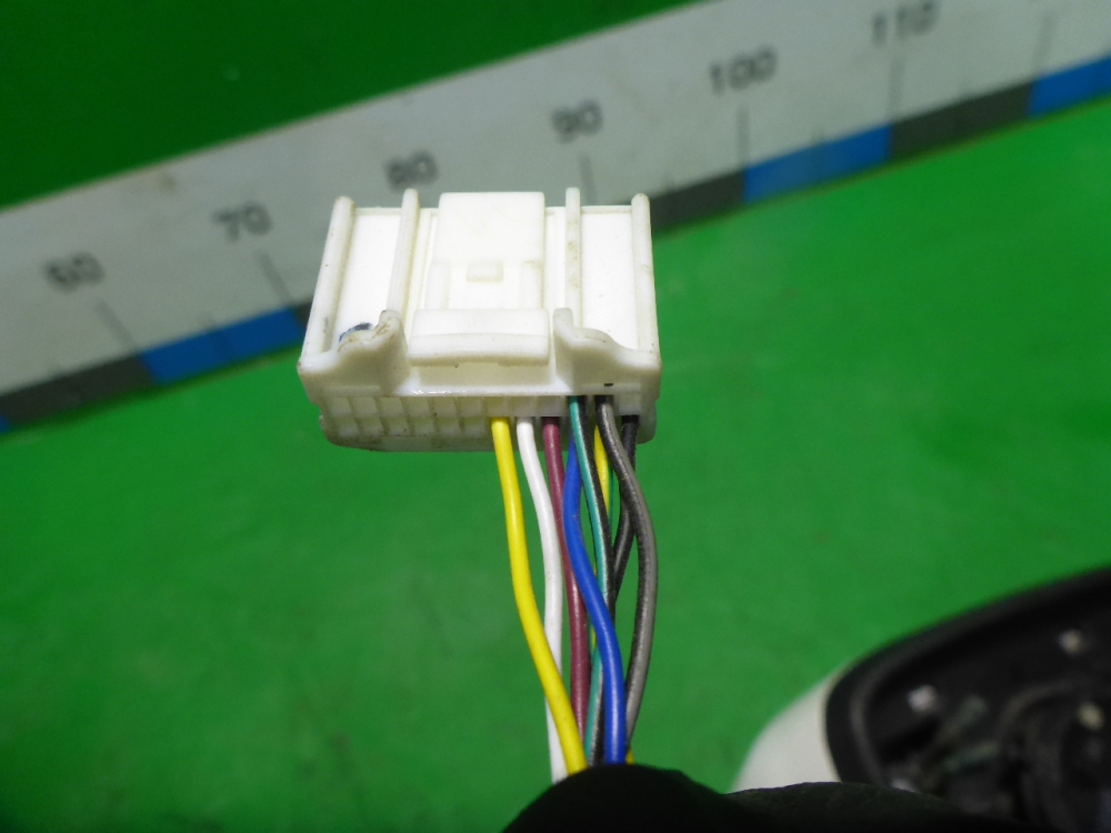 Зеркало правое электрическое