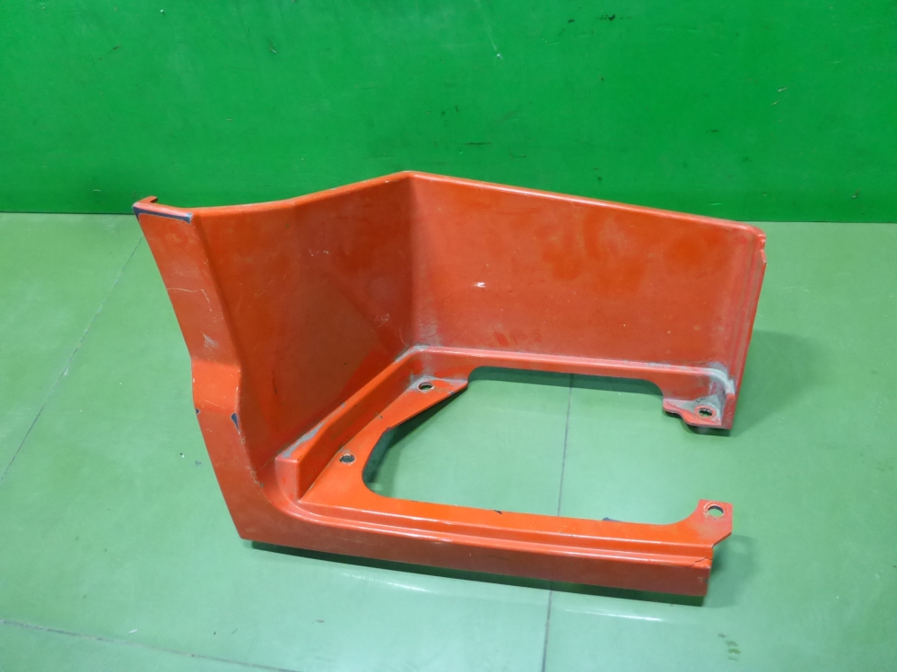 Подножка правая