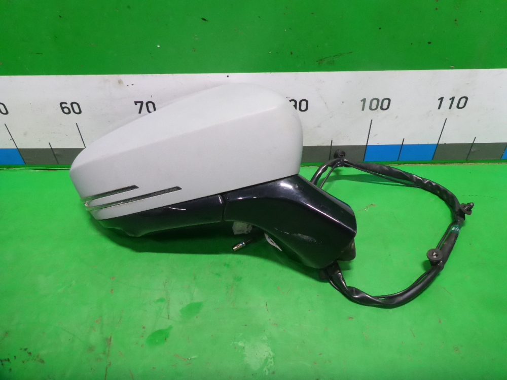 Зеркало правое электрическое