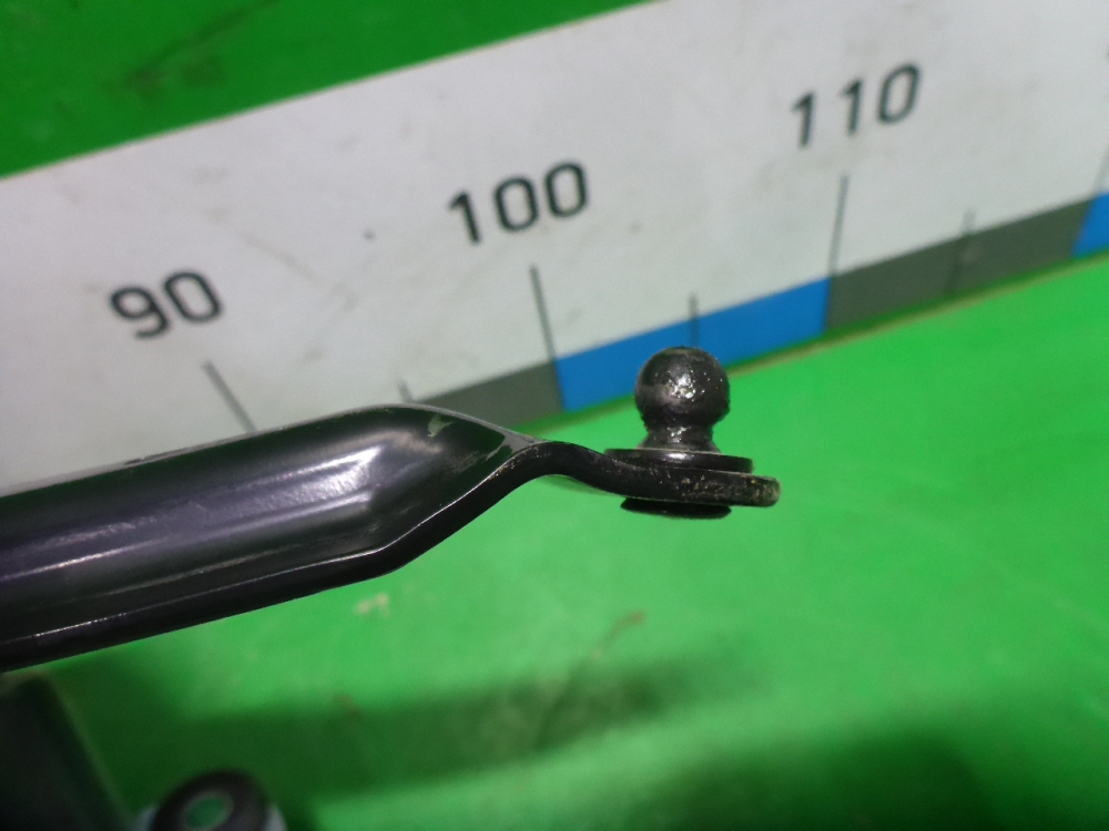 Механизм подъема двери багажника