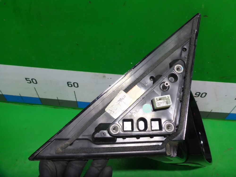 Зеркало правое электрическое