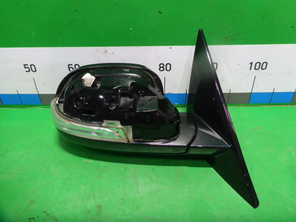 Зеркало правое электрическое